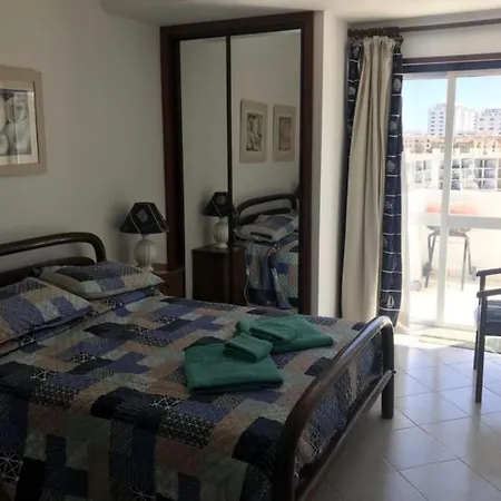 Apartmán 2 Bedroom In Praia Da Rocha With Swimming Pool Portimão
