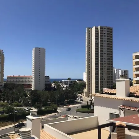 2 Bedroom In Praia Da Rocha With Swimming Pool Портіман